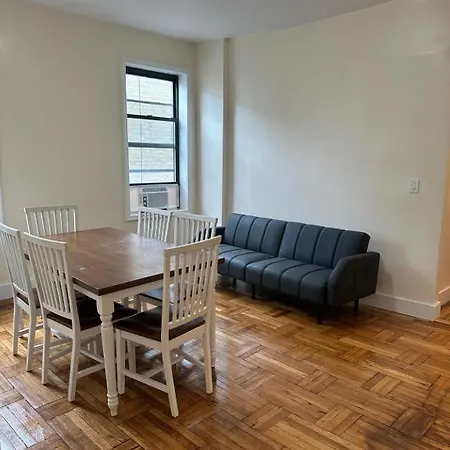 C8 Crown 1 Bedroom Apartment